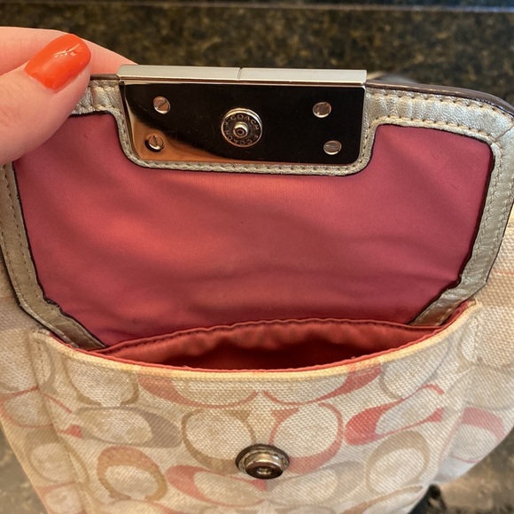 Coach CrossBody 🌸 - Picture 5 of 7